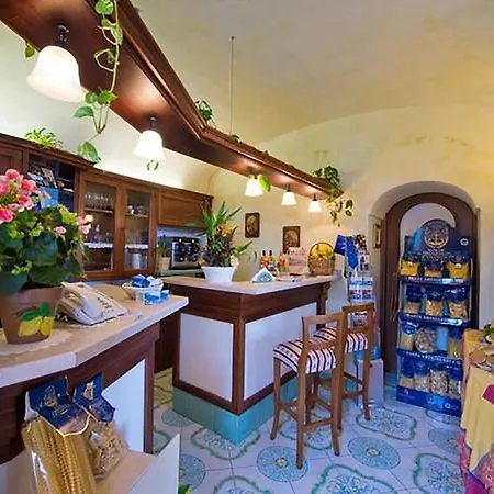 L'antico Borgo Dei Limoni 4*