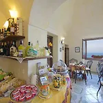Bed & Breakfast L'antico Borgo Dei Limoni 4*