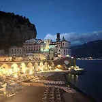 Bed & Breakfast L'antico Borgo Dei Limoni 4*
