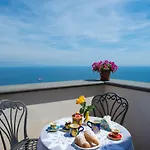L'antico Borgo Dei Limoni Bed & Breakfast