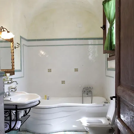 L'antico Borgo Dei Limoni 2*