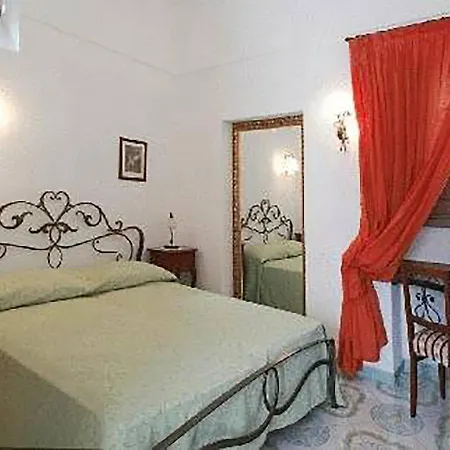 Frühstückspension L'antico Borgo Dei Limoni 2*
