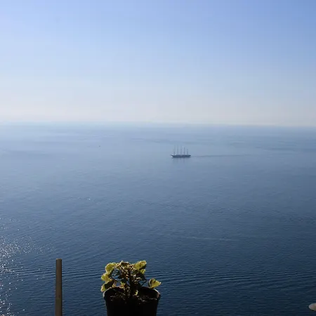 L'antico Borgo Dei Limoni Bed and breakfast
