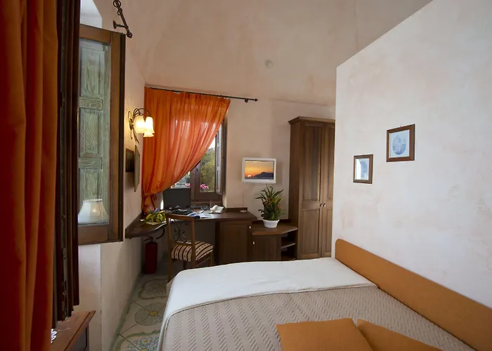 Frühstückspension L'antico Borgo Dei Limoni 4*