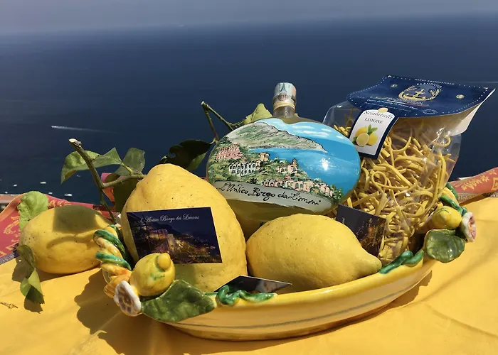 L'antico Borgo Dei Limoni Frühstückspension 4*