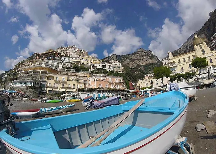Frühstückspension L'antico Borgo Dei Limoni 4*